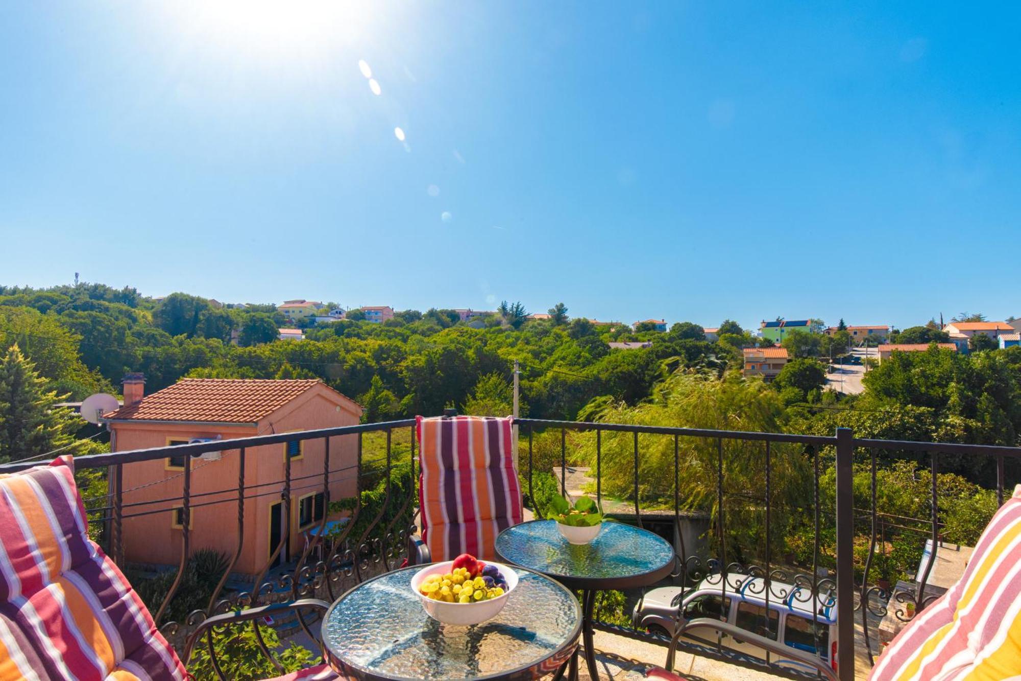 Apartments Lina Vrh  Екстер'єр фото