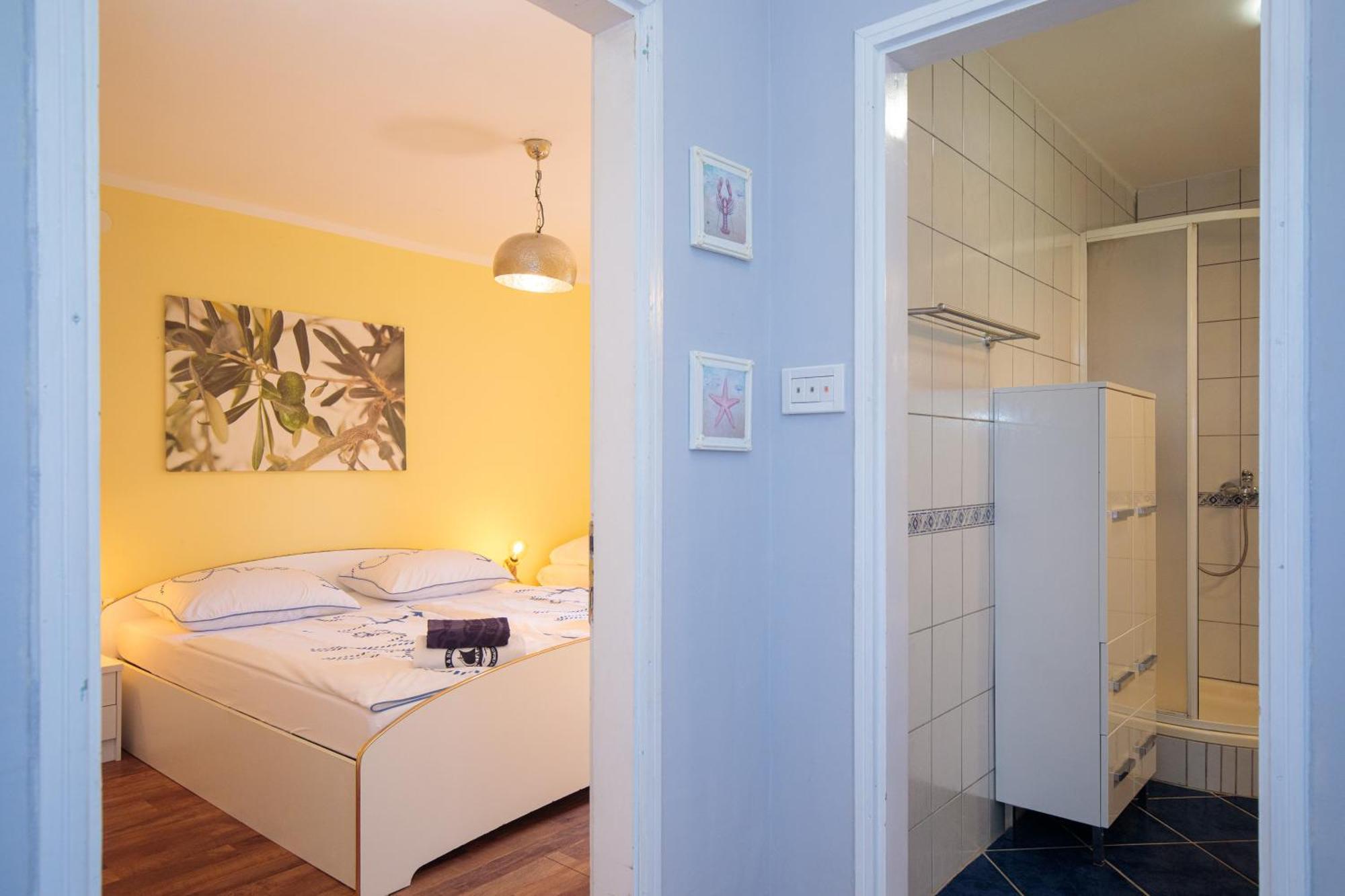 Apartments Lina Vrh  Екстер'єр фото