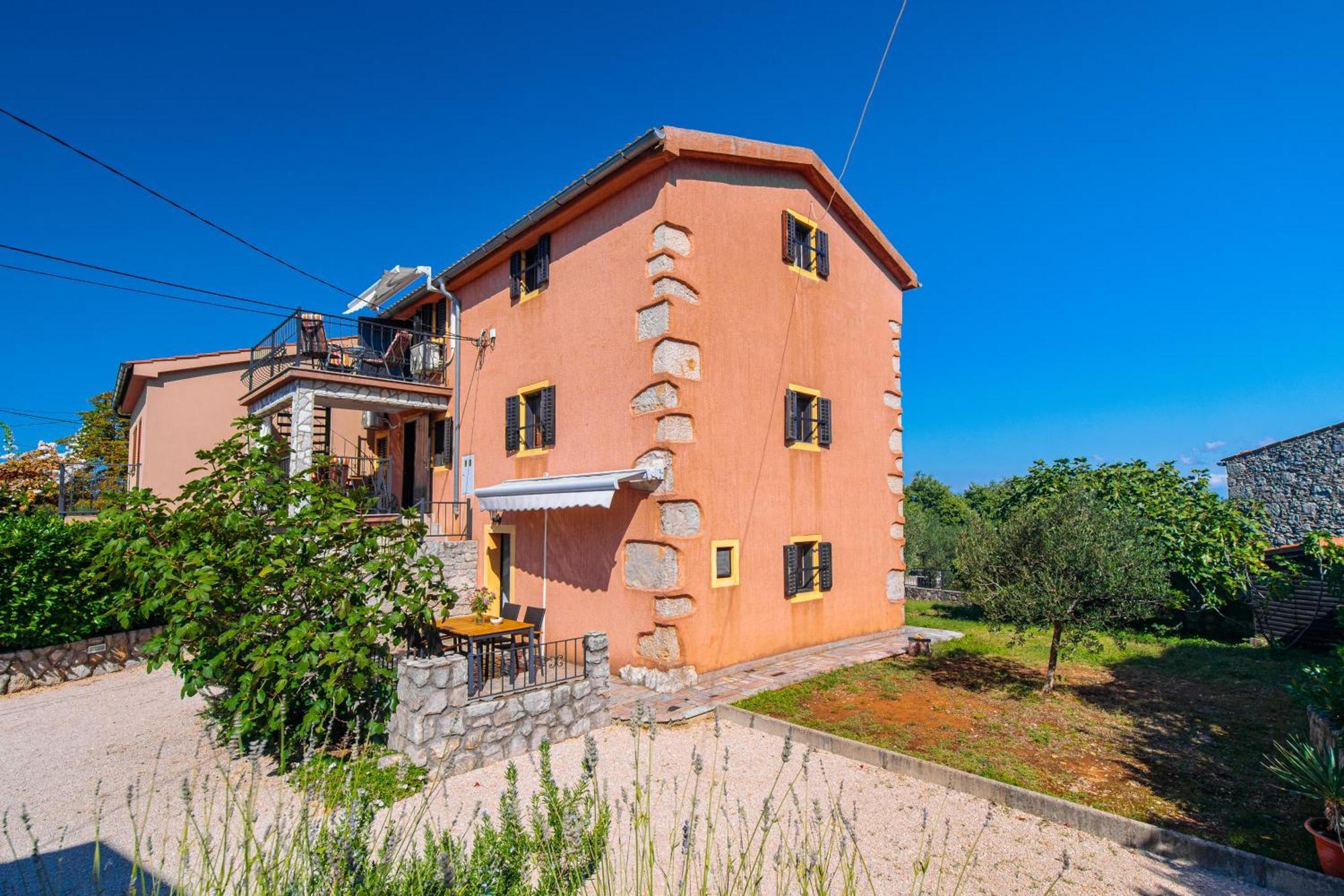 Apartments Lina Vrh  Екстер'єр фото